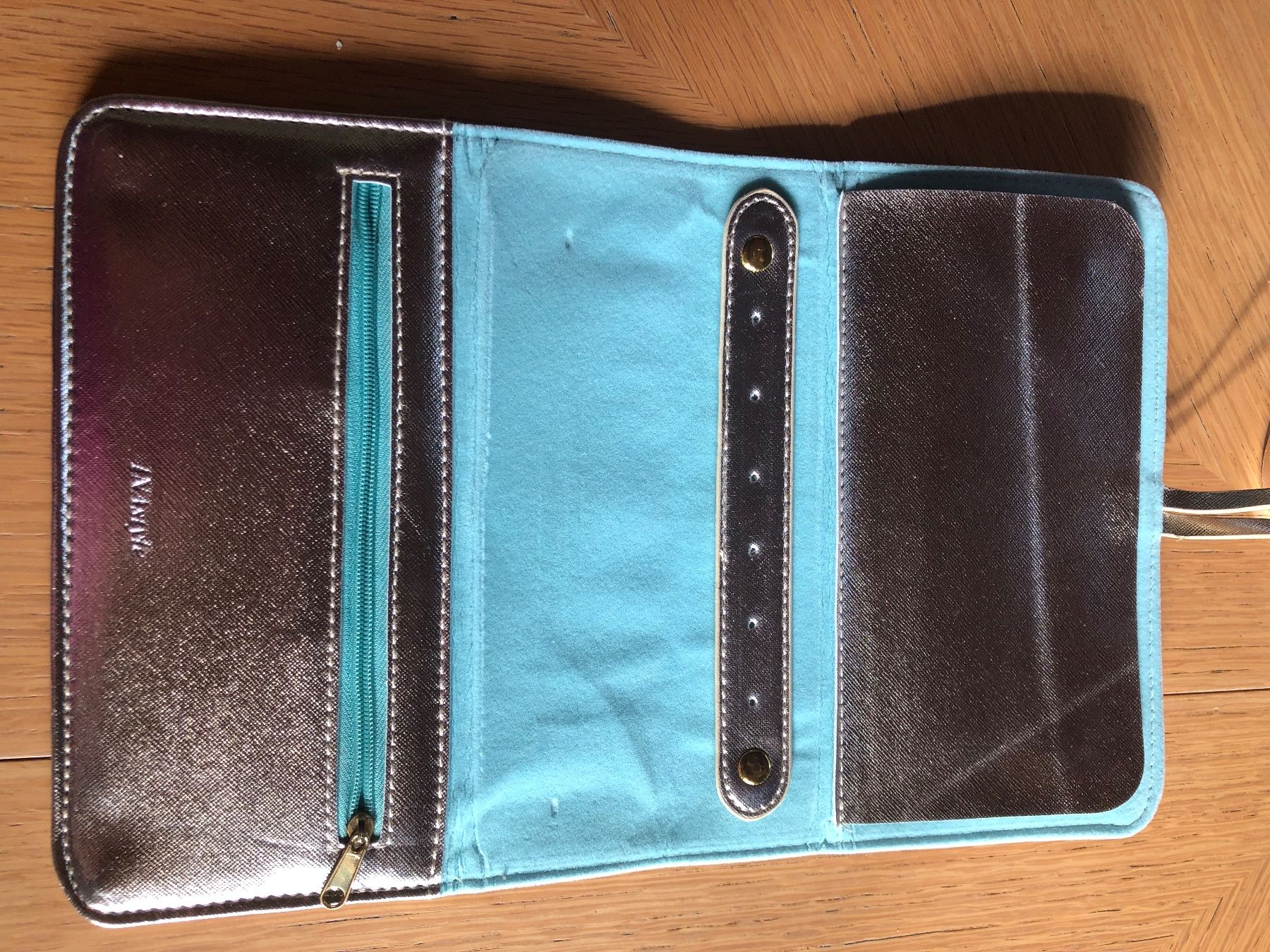 Schmuckkästen: Schmucketui Schmuckrolle Reiseetui Silbern Blau – Gebraucht aus Schübelbach von Dolly990_2 2