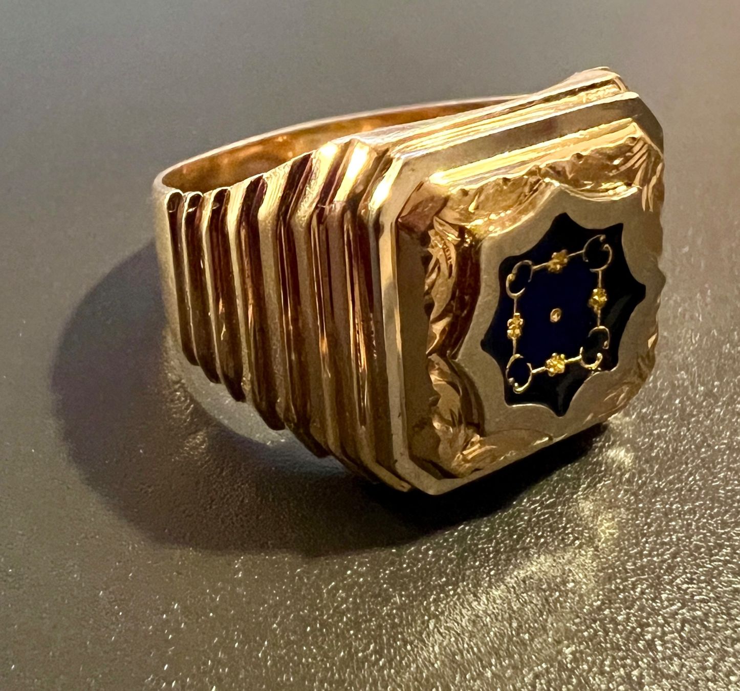 Ringe: Gold-Ring 18 K mit Emaille – Gebraucht aus Chur von Penting1935