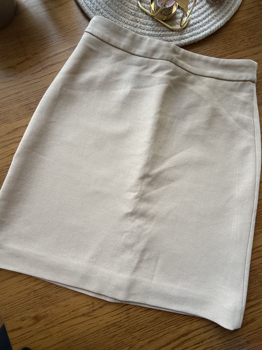 Hallhuber Gonne: Hallhuber Beige Mini Rock – Usato da Belp venduto da Lu96