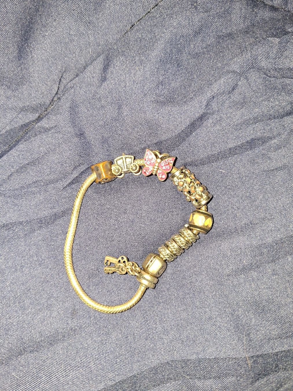 Pandora Bracciali & Braccialetti: Original Pandora Armband mit Charms – Usato da Biel/Bienne venduto da Saalso 1