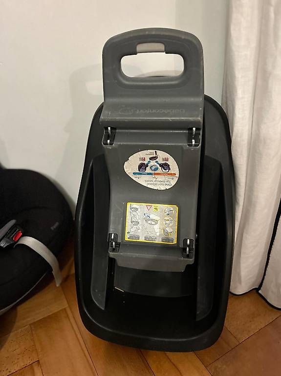 Seggiolini per auto: Siège auto MaxiCosi Pearl and base Isofix – Usato da Lausanne venduto da isa_qf8z 2