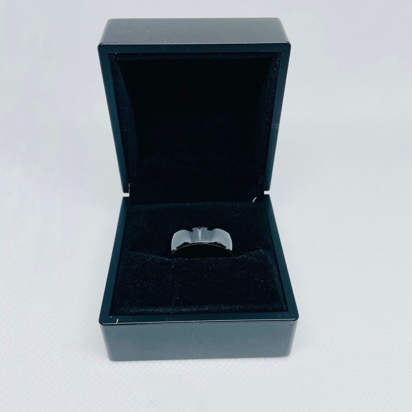 Tesla Alle Ersatzteile: Tesla „Keyless Entry“ Ring Hansshow Grösse 7 – Neu und originalverpackt aus Dietikon von e-car-shop.schweiz 3