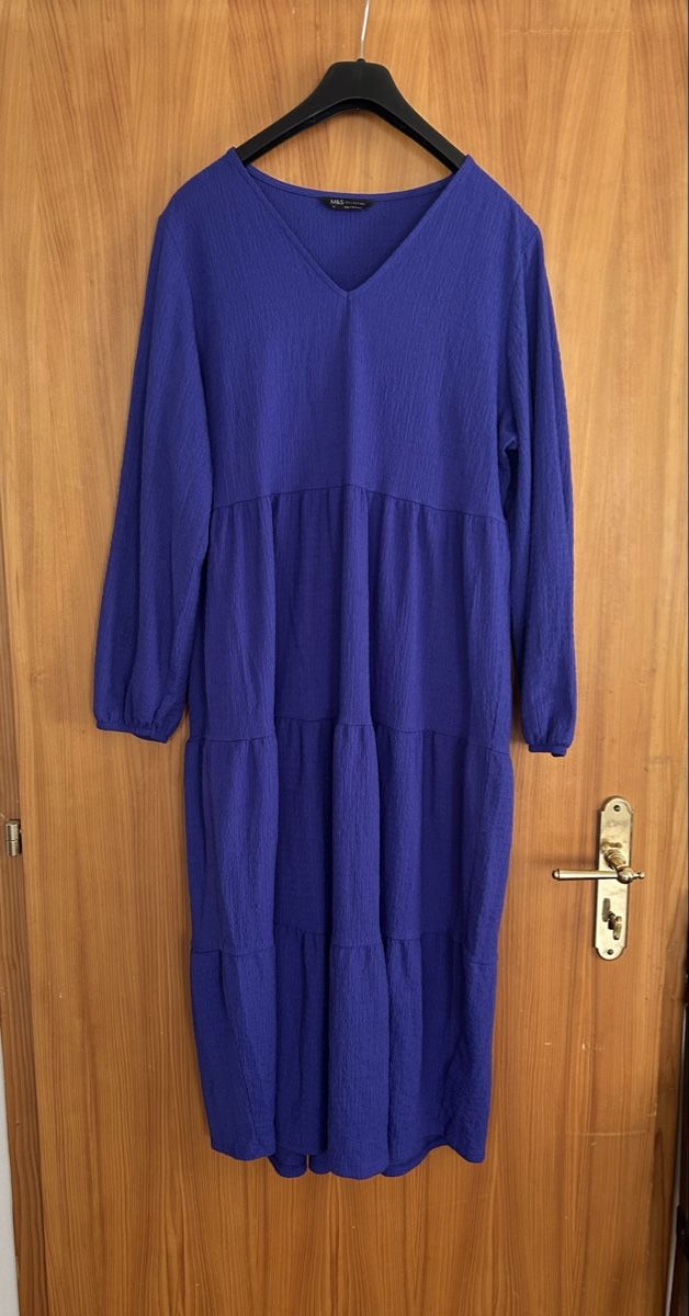 Vestiti: M&S Kleid Sommer Grösse 44,violette – Usato da chur venduto da corazon710