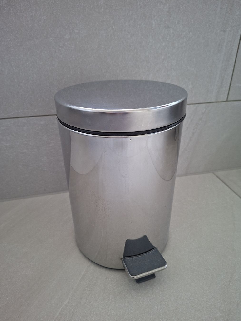 Poubelles: Kosmetikeimer Edelstahl mit Inneneimer – D'occasion à Merlischachen par rehpark1
