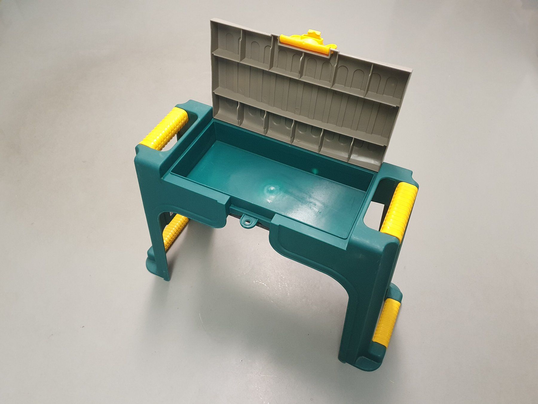 Hocker: Multihocker, Kinderhocker WULLEHUS - Schnäppchen! – Gebraucht aus Aegerten von taxidermo 2