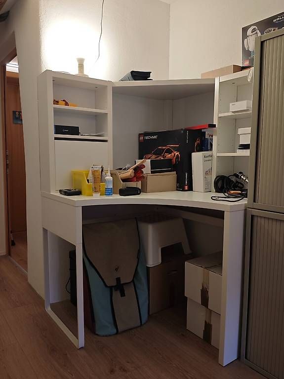 Bureaux: Eck - Schreibtisch 1 x 1 m – D'occasion à Arth par budibudi14 2