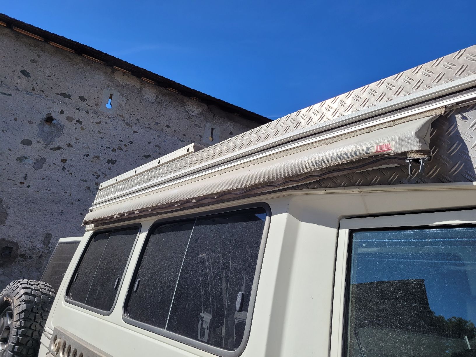 Fiamma Tende da sole: Sackmarkise  – Usato da Bremgarten AG venduto da Huwy37