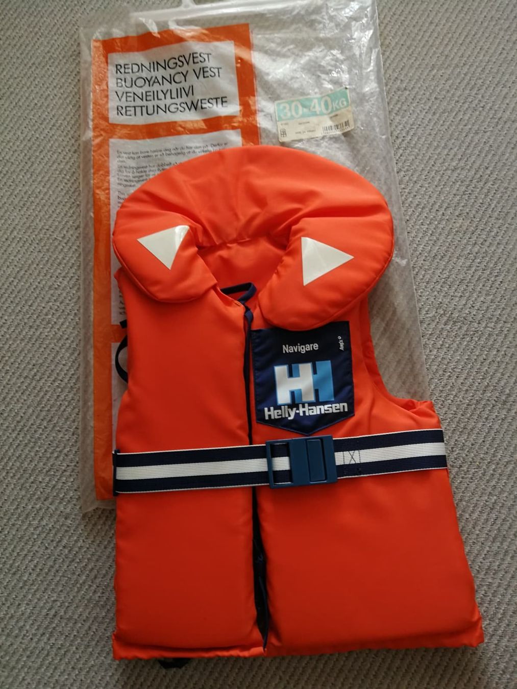 Helly Hansen Schwimmwesten: Rettungsweste/Schwimmweste – Gebraucht aus St. Margrethen SG von bea_fhw8 1