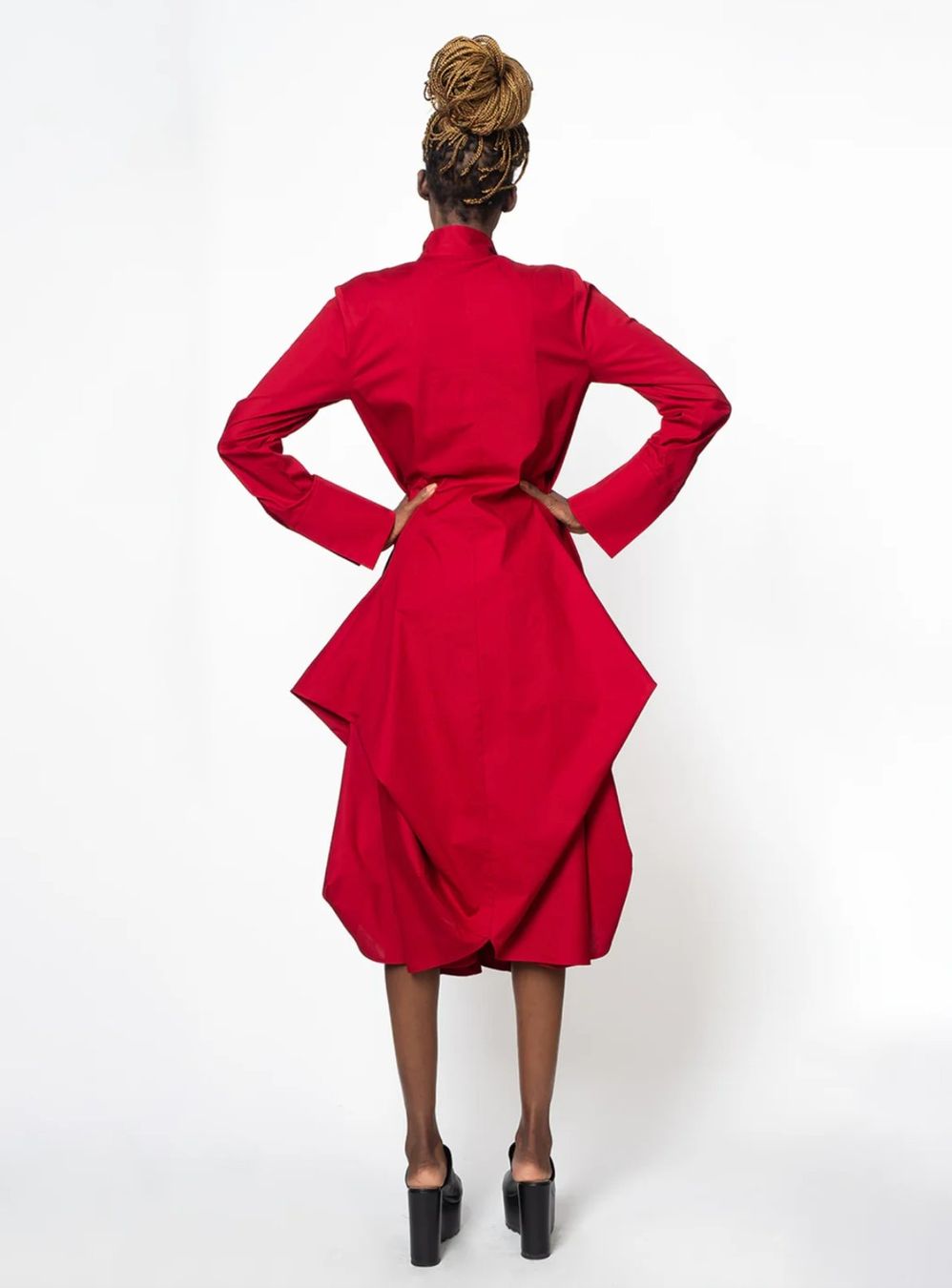 Kleider: Rotes Designer-Kleid - Aufregend, luxuriös, einzigartig – Neu und originalverpackt aus Zürich von Naebeli 3