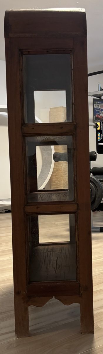 Vitrines: Meuble vitrine indonésien  – D'occasion à Commugny par 160467 2
