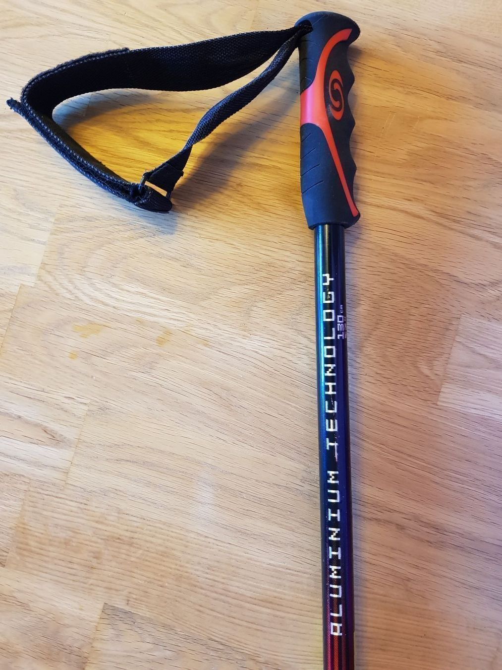 Salomon Bastoncini da sci: Salomon Ski Stöcke 1.30m – Usato da St. Gallen venduto da chilly81 2