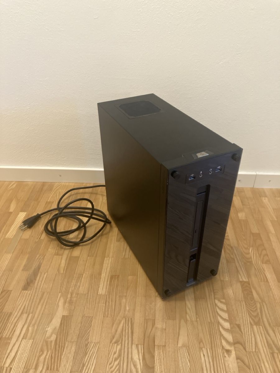 Medion PC: PC Tower gebraucht mit Laufwerksschacht – Usato da St. Gallen venduto da maesi73