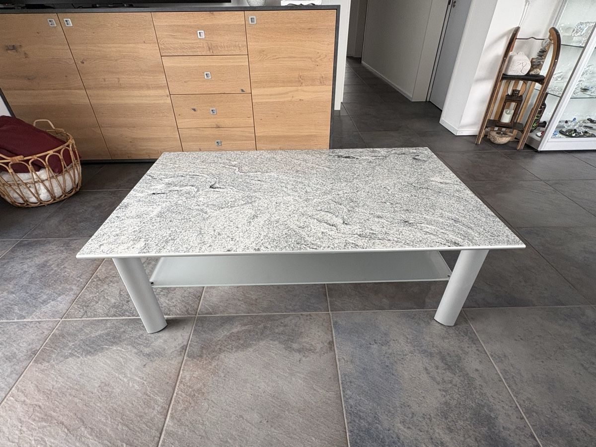 Tables: Salontisch – D'occasion à Wädenswil par hel_tls8