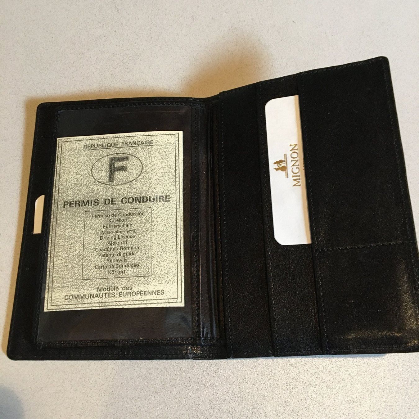 Brieftaschen: Mignon, Paris : portefeuille, cuir noir – Neu (gemäss Beschreibung) aus APPLES von az02 1