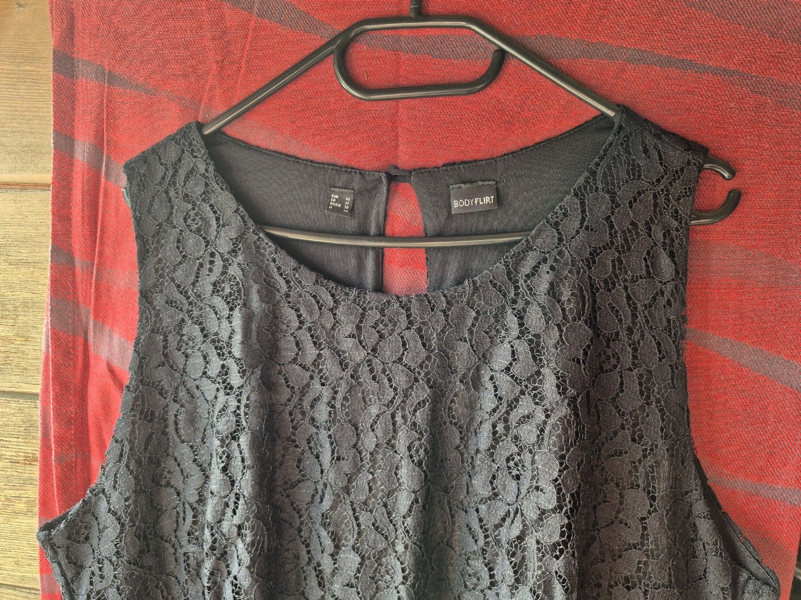 Vestiti: Damenkleid – Nuovo (secondo la descrizione) da Wislikofen venduto da Ana.Gomes 2