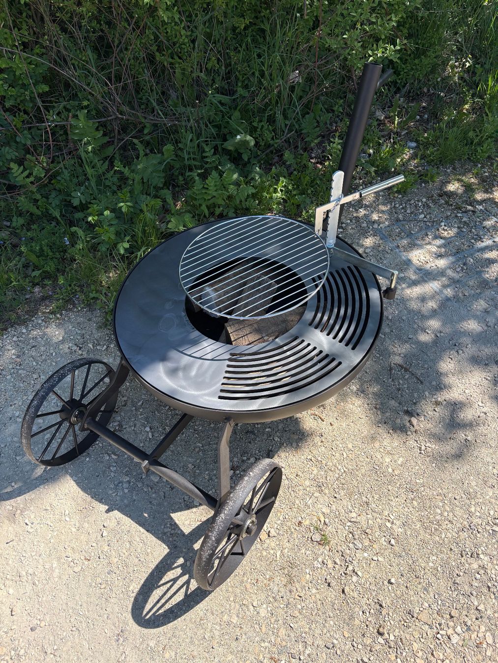 Griglie: Edle fahrbare Feuerschale mit Grillring – Nuovo (secondo la descrizione) da Oberwil-Lieli venduto da metal-works 4