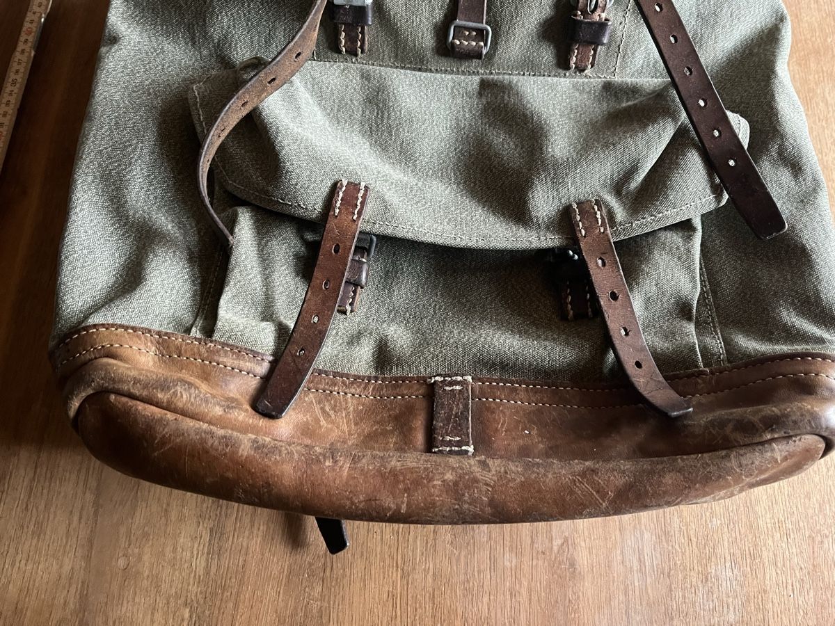 Schweizer Armee Rucksäcke: Militärrucksack 1956 – Gebraucht aus Aarberg von Jakaro 1