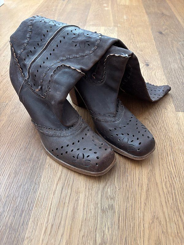 Moma Scarpe da donna: Stiefel, Moma, braun, Gr. 38 – Usato da Uster venduto da Balduin-Gundula 1