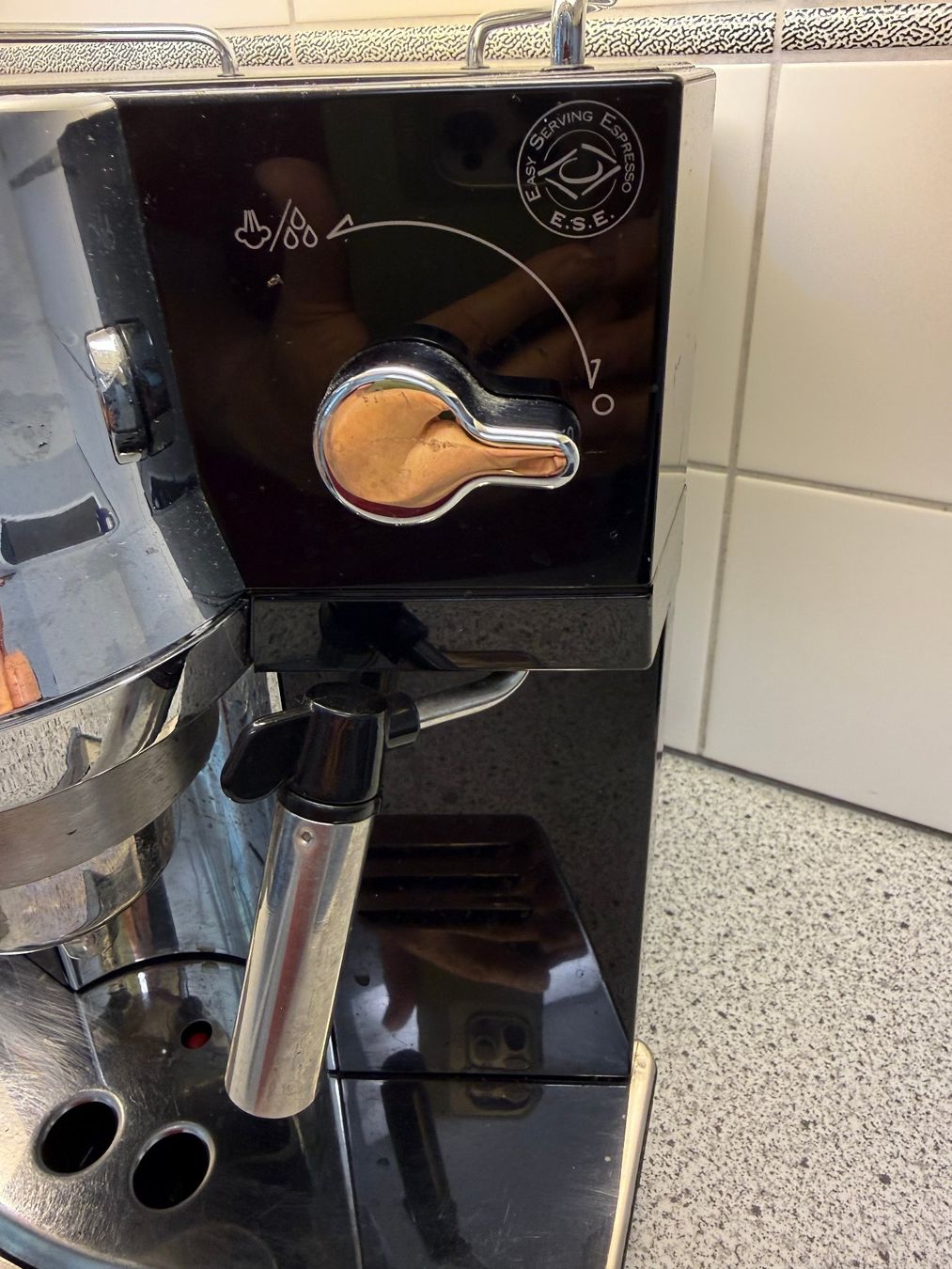De'Longhi Macchine per caffè & Macchine per espresso: DeLonghi Espressomaschine EC820.B – Usato da Stein AG venduto da Svenbobo 2
