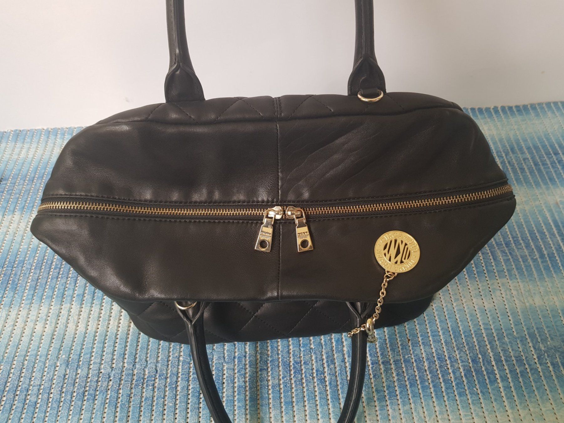 DKNY Borse da donna: DKNY Leder Handtasche schwarz – Usato da Basel venduto da Birs868 5