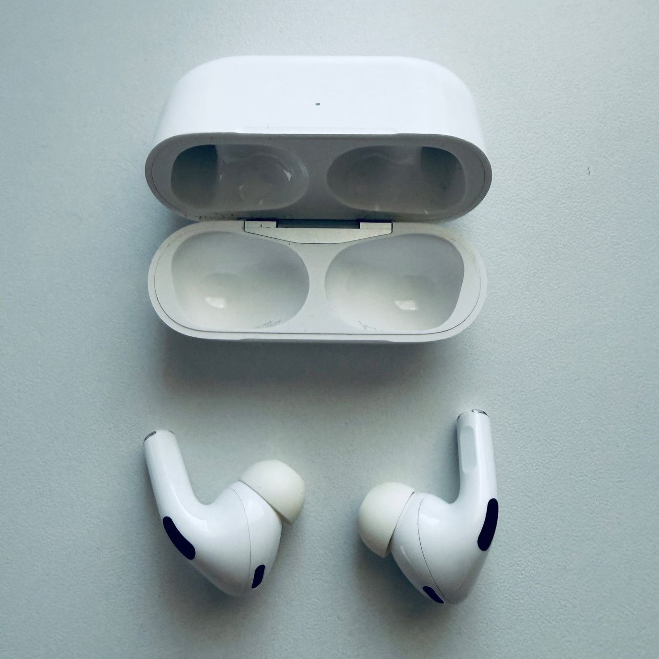 Apple Cuffie: Original Apple AirPods Pro 2, Lightning auf USB-C Kabel – Usato da Basel venduto da MY.AIRPODS.SHOP 2