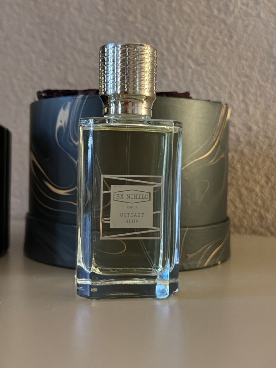 Profumi & Eau de Toilette: Ex Nihilo Outcast Blue 100ml - Eau de Parfum - Unisex – Nuovo (secondo la descrizione) da Zürich venduto da mro_d2d8