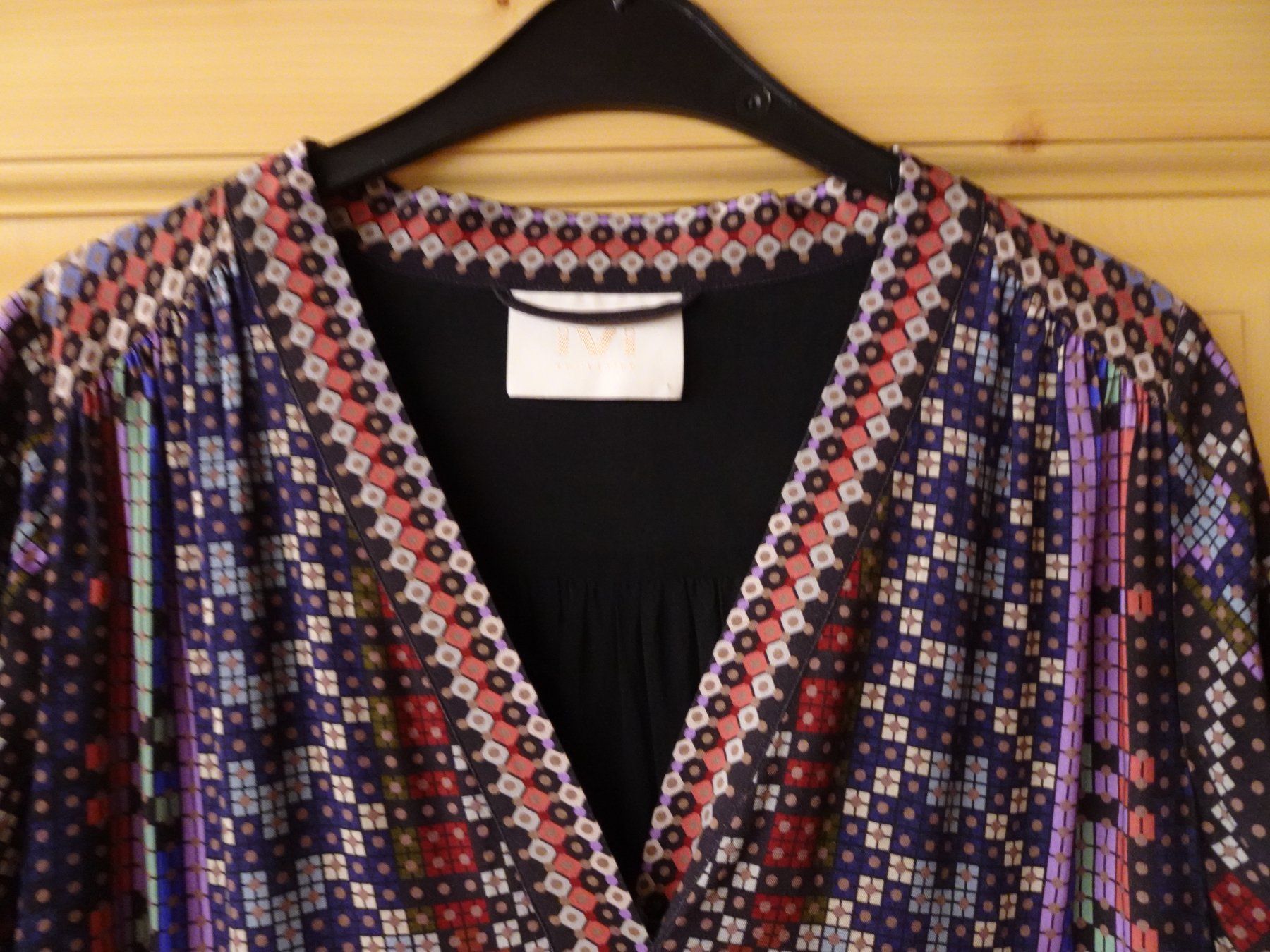 Vestiti: Wunderbares Maxikleid von IVI Collection Gr. 40 - 426121 – Usato da Küssnacht am Rigi venduto da Good4Deckeli 2