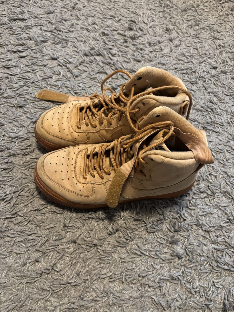 Nike Scarpe da uomo: Nike Air Force 1 High braun – Usato da Schwerzenbach venduto da rea_bh9k
