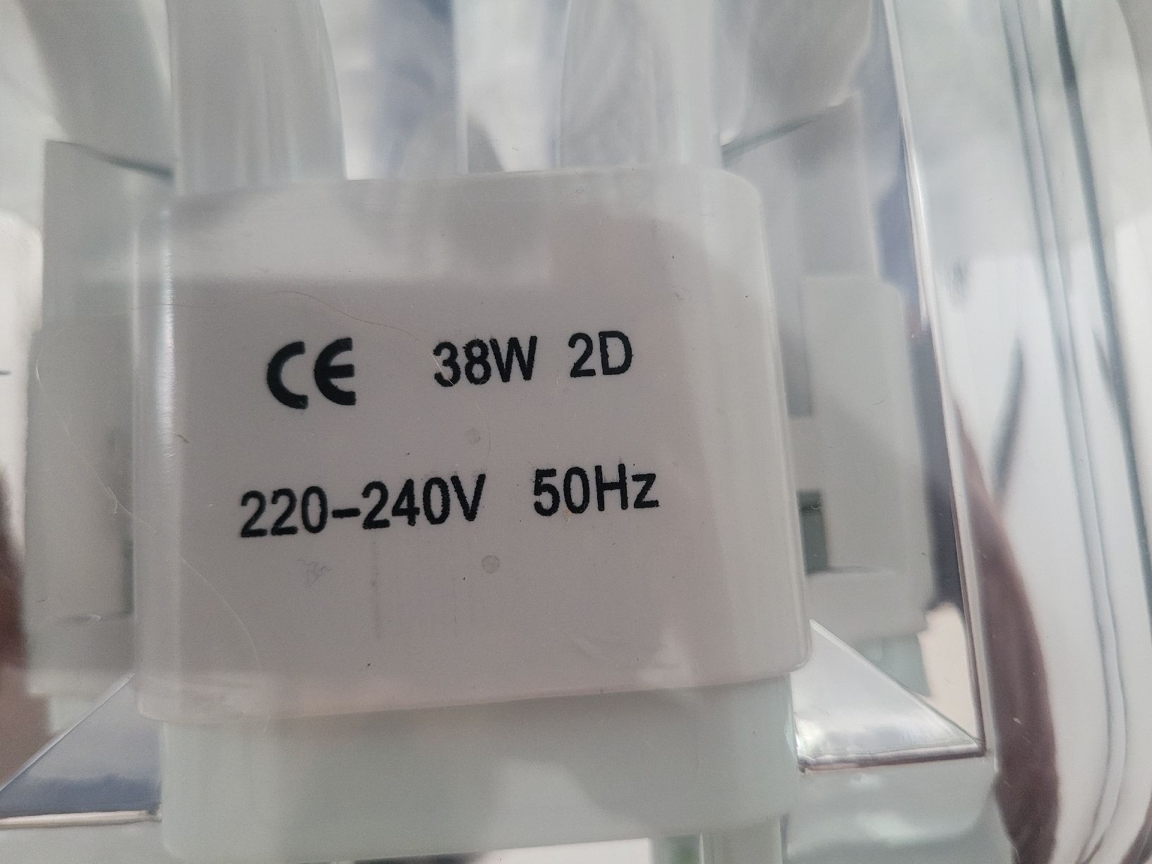 Osram Lampes: Tragbare Arbeitsleuchte 38W mit 2 Steckdosen, neu – Neuf (Voir description) à Schafisheim par jurafl4 8