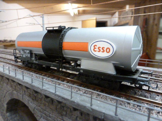 Liliput Modelleisenbahnen: 7 Kesselwagen Liliput H0 – Gebraucht aus Weinfelden von rebahn 1