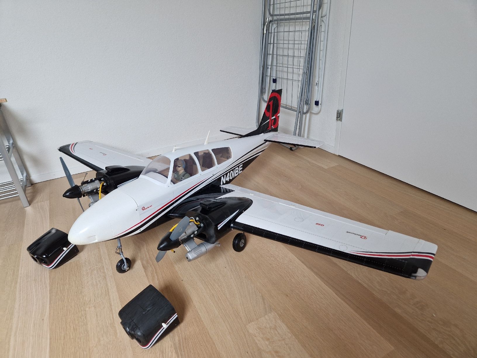 Beechcraft Modellismo RC: Beechcraft Baron von VQ – Usato da Madiswil venduto da Crx2