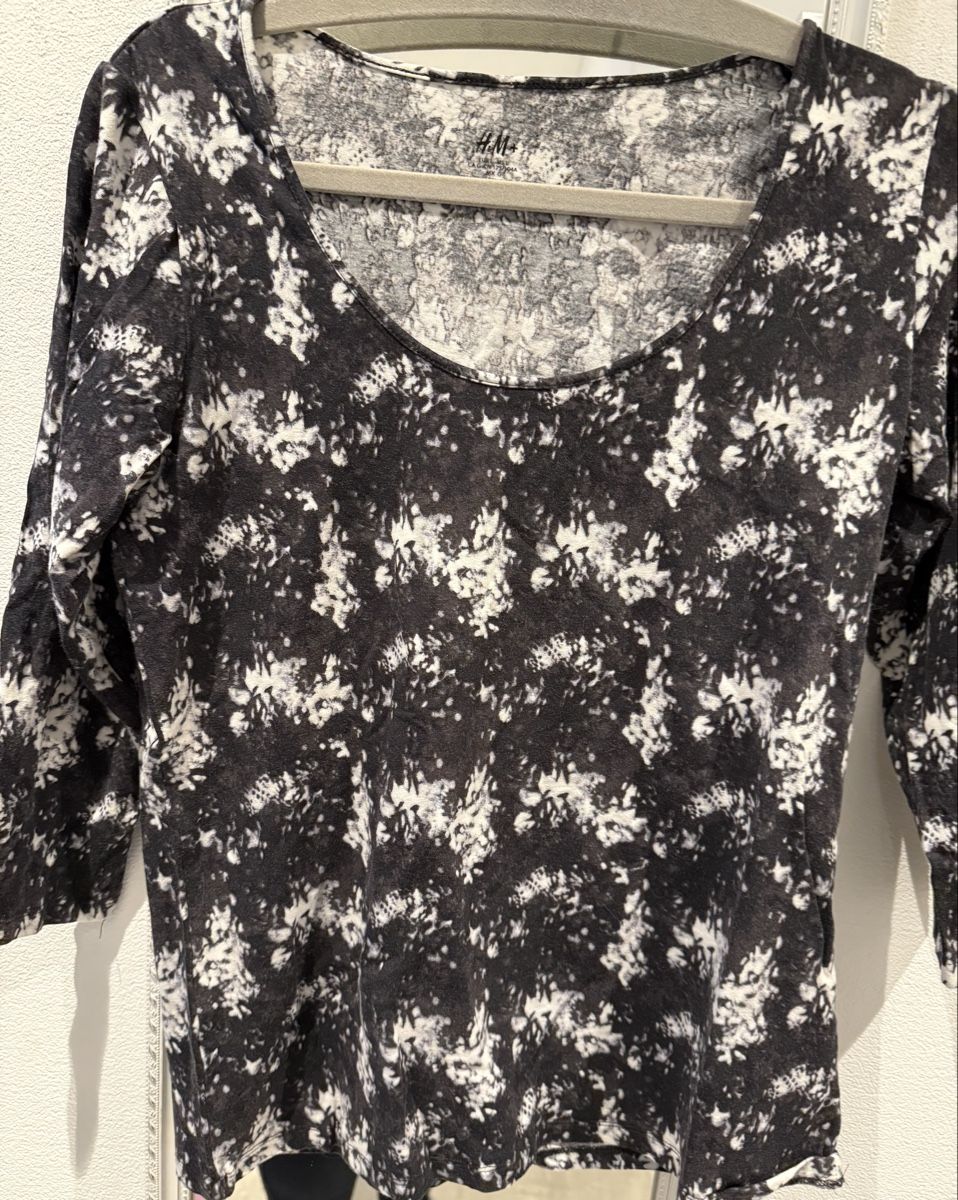 H&M T-shirts: Shirt  Grösse L – D'occasion à Pfeffikon LU par pepino17 2