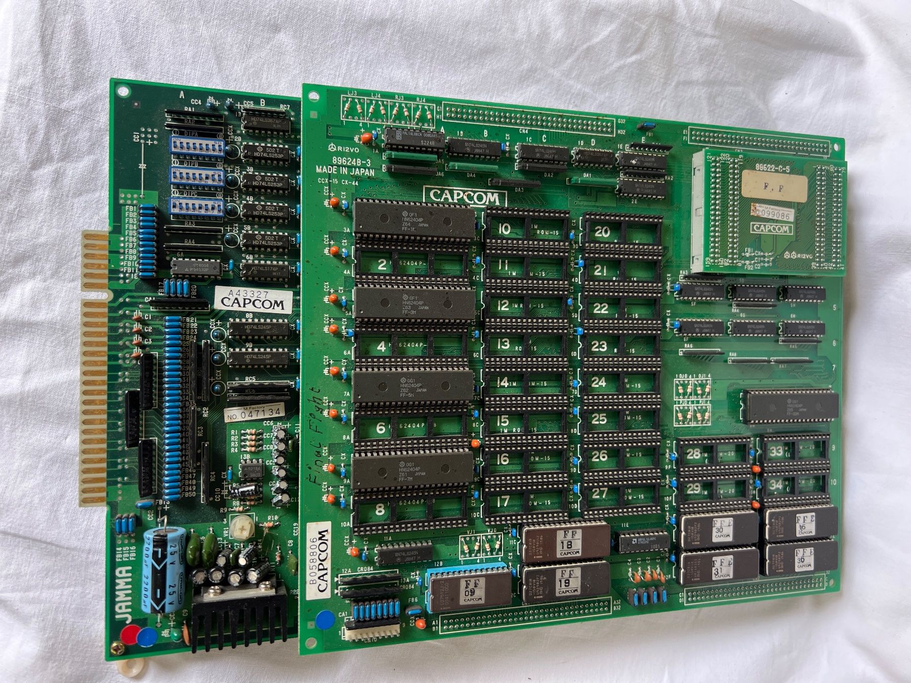Slot Machine: Final Fight Arcade JAMMA Board Capcom – Usato da Nänikon venduto da Flipperbar 1
