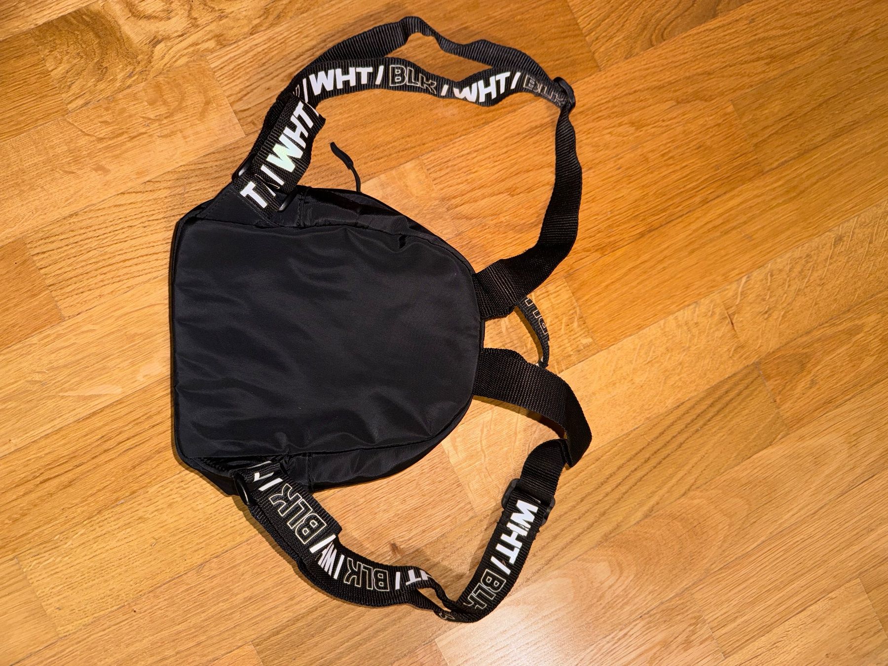 Kindertaschen: Sac à dos noir – Gebraucht aus Cologny von PEACEANDLOVE 2