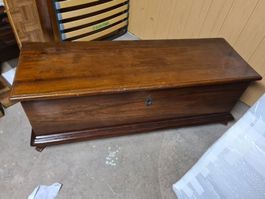 Bahut coffre male ancienne