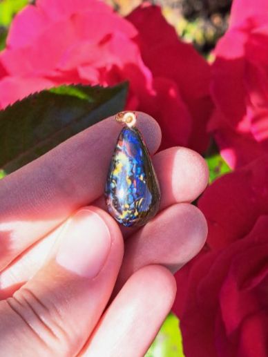 Anhänger: Boulder Opal aus Australien Anhänger – Neu und originalverpackt aus Richterswil von Viorella