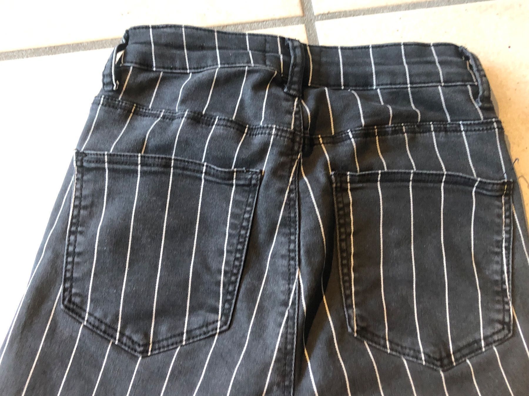 Tally Weijl Pantaloni: Super Hose 32 Schwarz und weiß gestreift – Usato da Orpund venduto da Mary8972 7