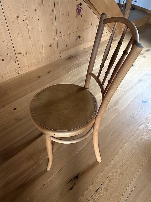 Chaises: Alte Stühle – D'occasion à Silvaplana par lisi58