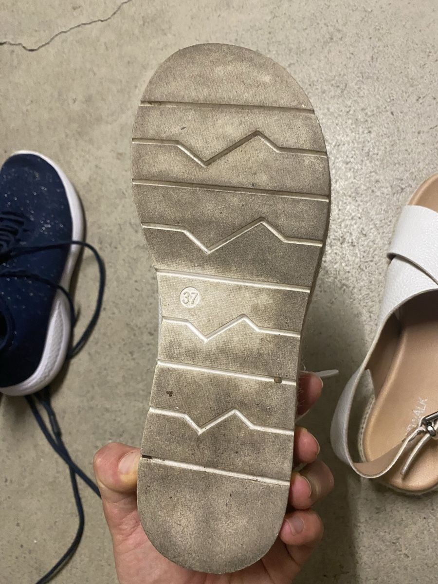 Scarpe da donna: Sandalen – Usato da Luzern venduto da oli_6x2r 2