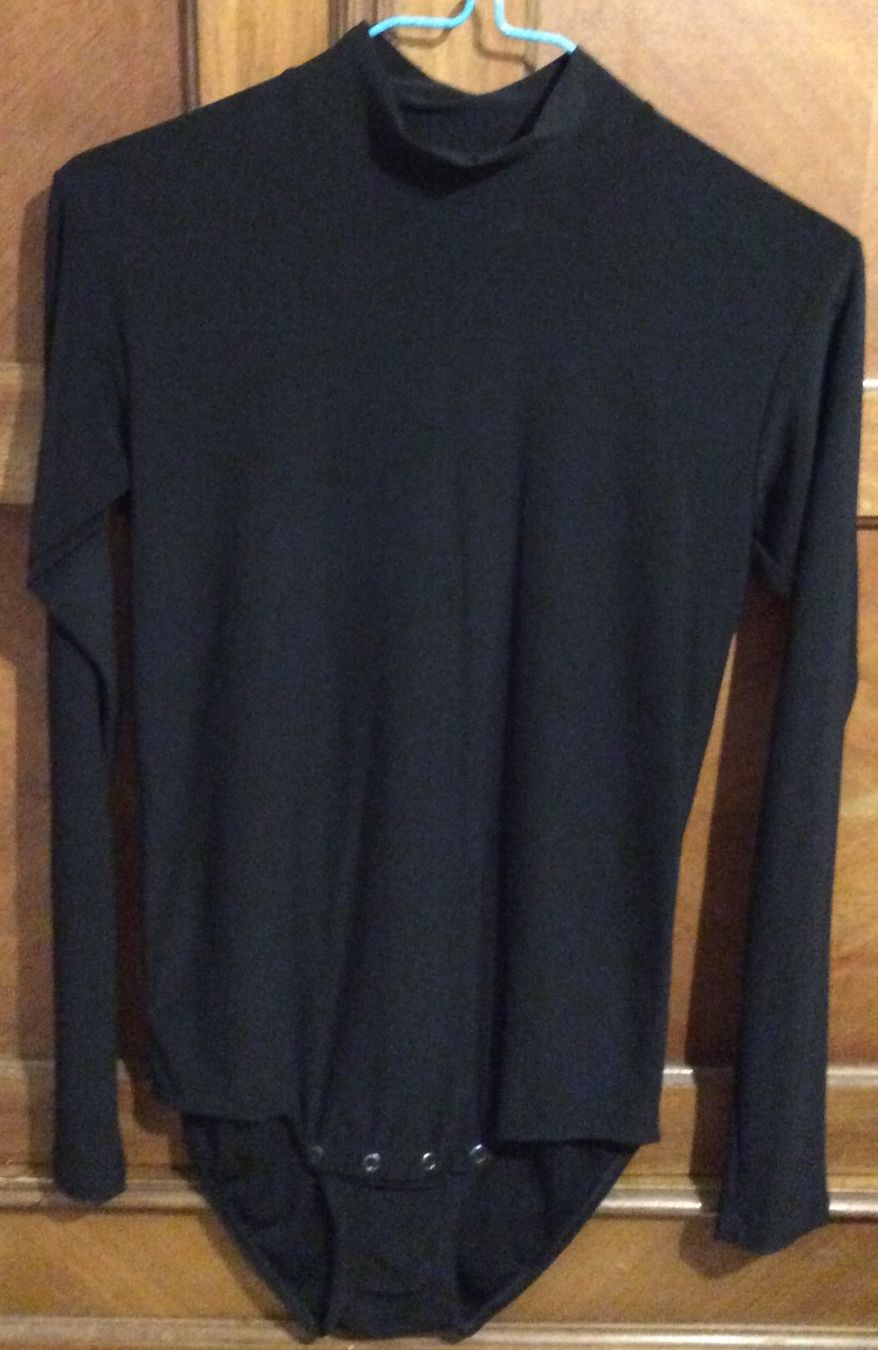 Scarpe, pantaloni & magliette da ginnastica: Scwarz Tanz Trikotbluse Gr.164cm – Usato da Winterthur venduto da Kristiinag