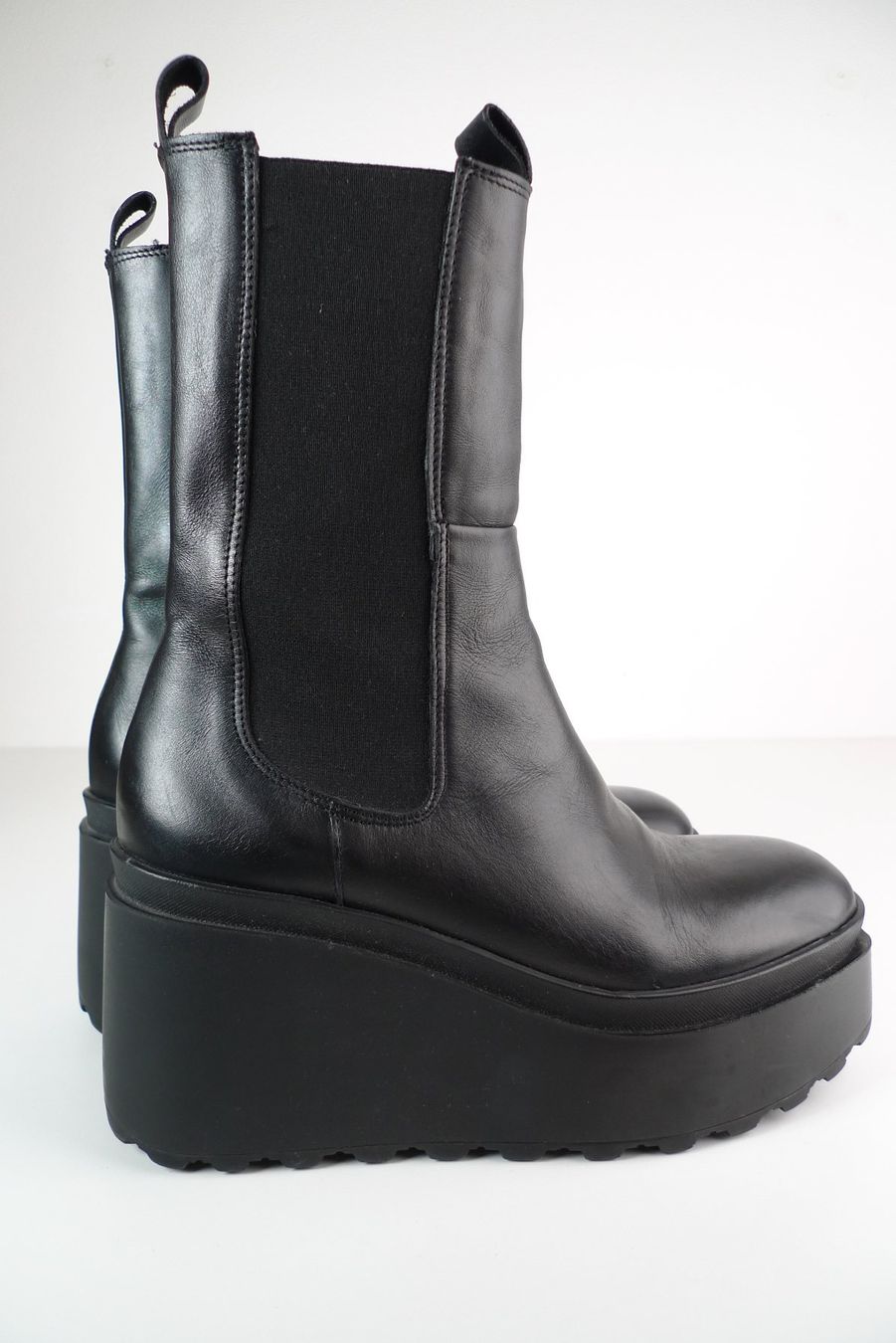 Damenschuhe: Keilabsatz Stiefeletten – Gebraucht aus Wil SG von froschbiss 2