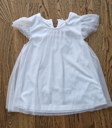 Süsses Sommerkleid, Grösse 128 Weiss