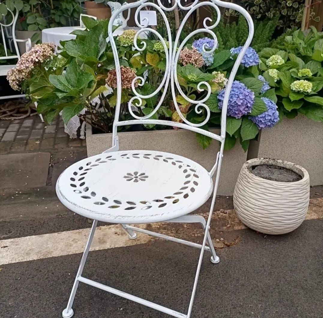 Set di tavolo e panche: 3-teiliges Metall Retro-Stil Bistro-Set – Nuovo e nell'imballaggio originale da Hochdorf venduto da b1.p 3