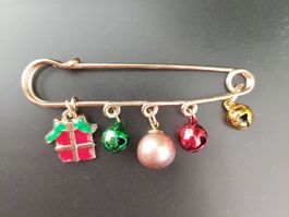 🎄 Weihnachts-Brosche mit lila Perle & Anhängern 💜