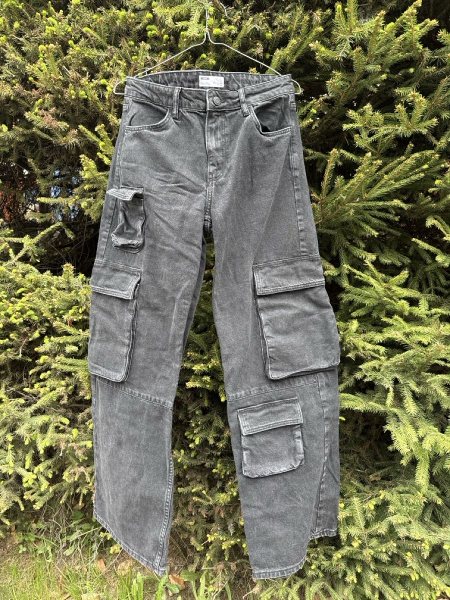 Bershka Jeans: Jeans Bershka – Nuovo (secondo la descrizione) da Blonay venduto da val_7gfg