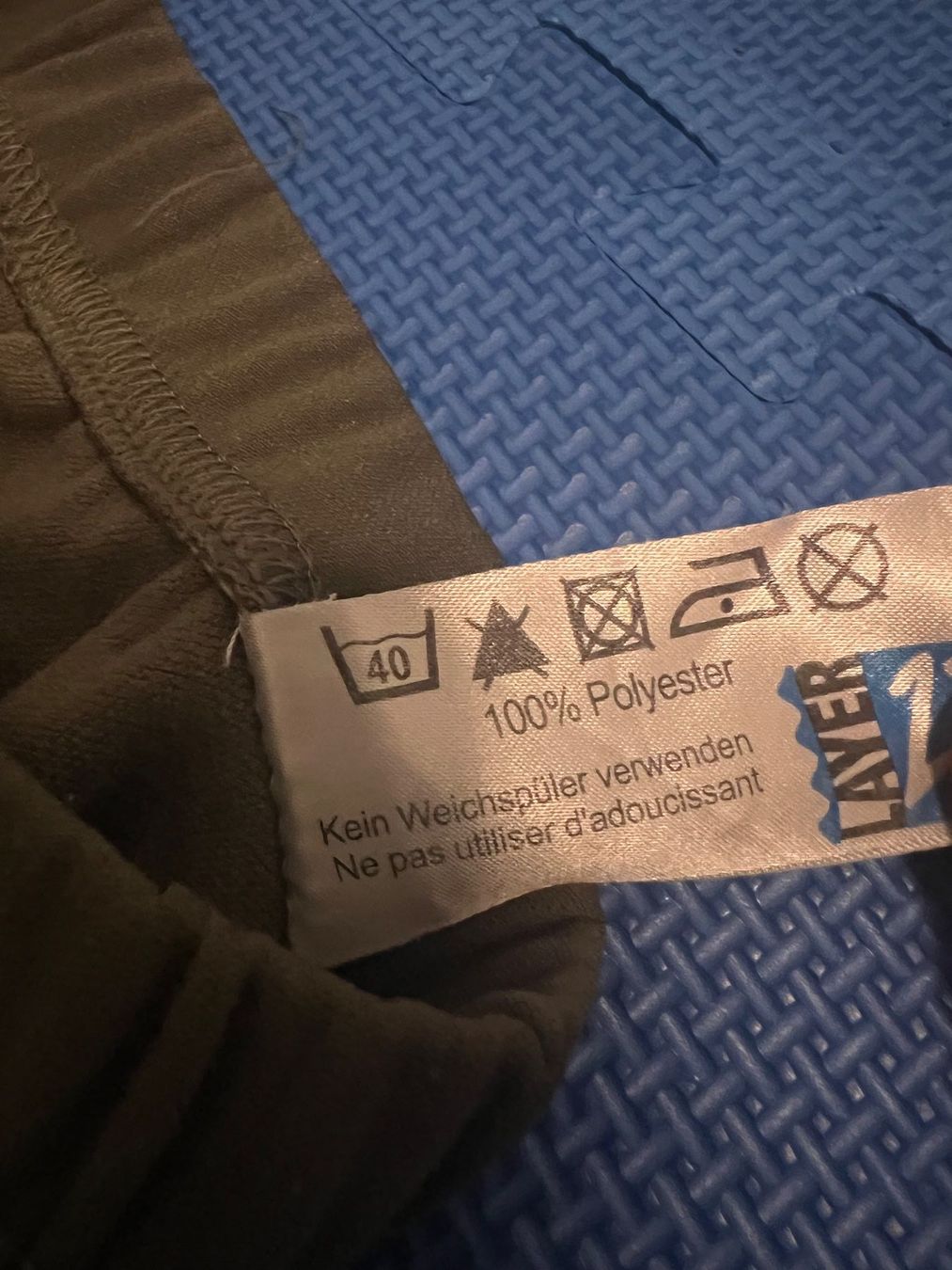 Schweizer Armee Uniformen: 3x Lange Unterhosen, Schweizer Militär, Grösse L, Polyester – Gebraucht aus Gossau SG von schlitzerdemon 4