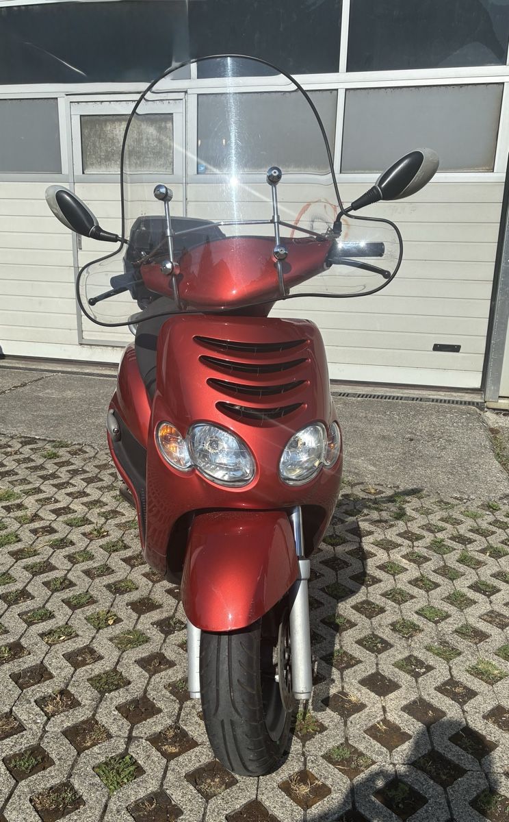 MBK Scooters: YAMAHA MBK XN 125 – D'occasion à Regensdorf par Polo12