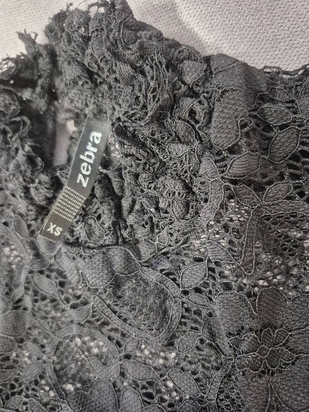 Lotti di vestiti: ensemble jupe 36 + top xS élastique  – Usato da St-Pierre-Clages venduto da _RV 3