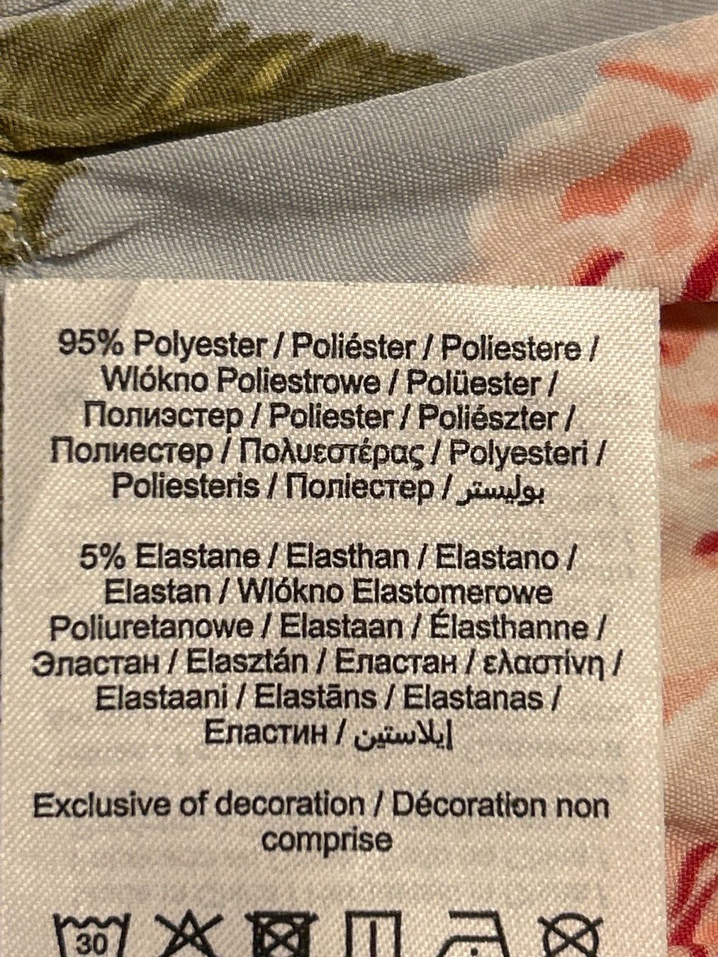 Vila Chemisiers: Kurzarm Bluse mint mit Rosenmuster von Vila  Gr. 36 – D'occasion à Brunnen par Nala2929 6