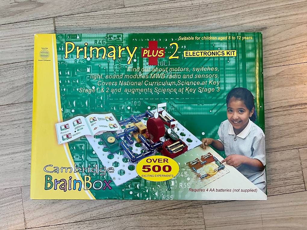Spiele: Cambridge BrainBox Primary Plus 2 Electronics Kit, Neu – Gebraucht aus Bäch SZ von chrk